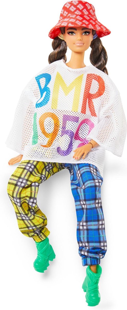 Barbie Specialty BMR1959 - Mesh T-Shirt, Plaid Joggers and Bucket Hat