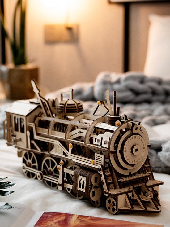 Locomotief hout  LK701