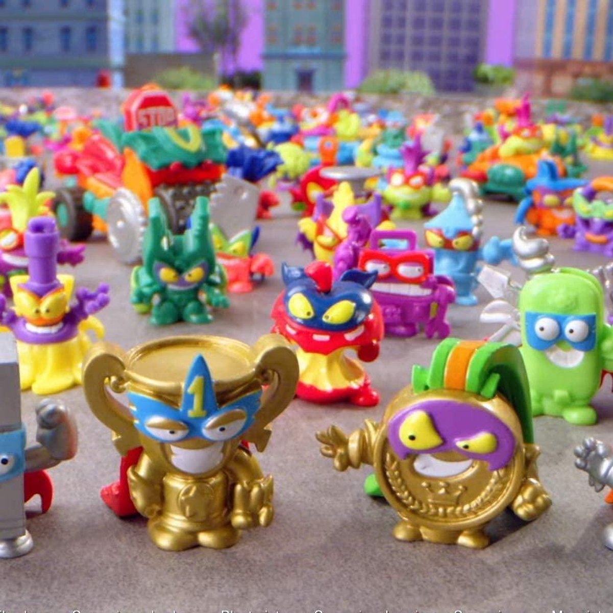 Superzings speelfiguur - Serie 4 - Blind Bag - 4 cm groot